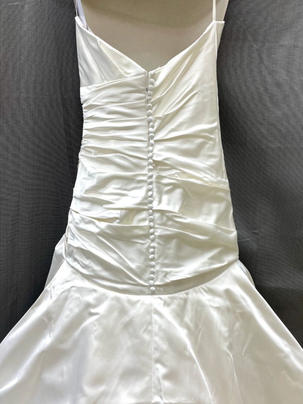 Jim Hjelm Satin Bubble Hem Couture Wedding Gown - Picture 5 of 13